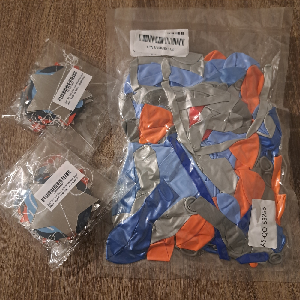 🌟 3 For $12 🌟 Assorted Latex Balloons And Space Streamers